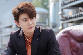 kaiyun体育综合-德甲强队对垒：攻防转换中的策略较量，德甲打法