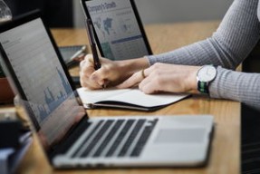 开云官网APP下载-运动训练数据可视化平台设计与评估研究，运动数据监测