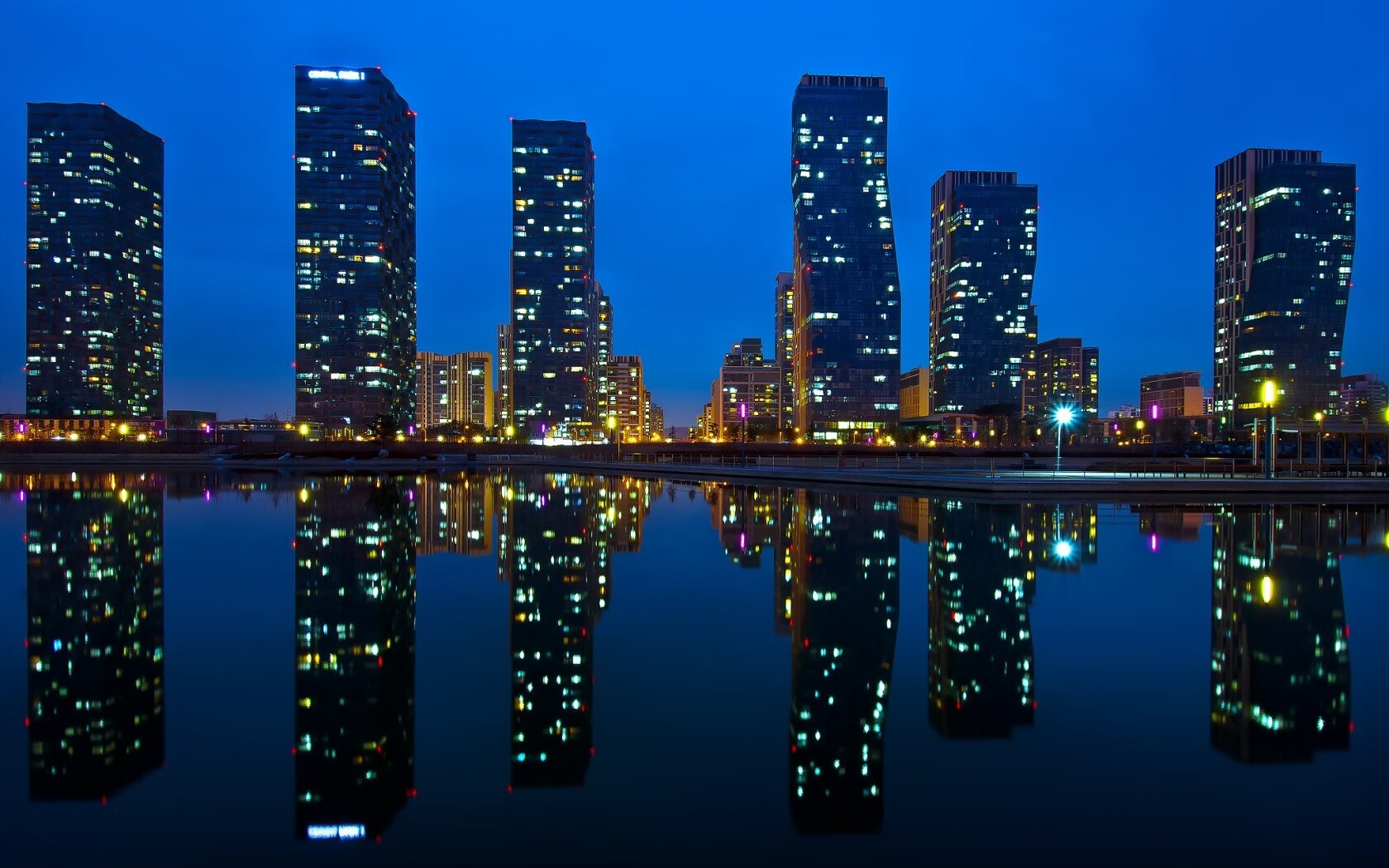 五大联赛中小俱乐部如何应对金元时代挑战,五大联赛各俱乐部之间的关系