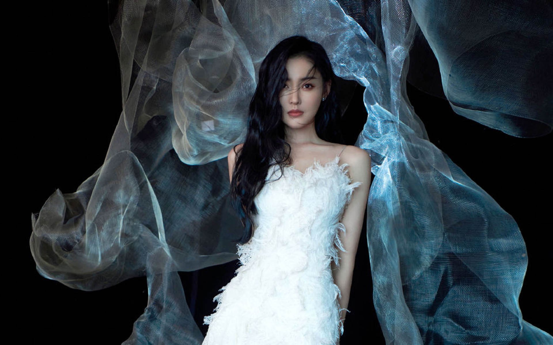 公牛助教亲自参与战术演练细节十足,公牛的主教练