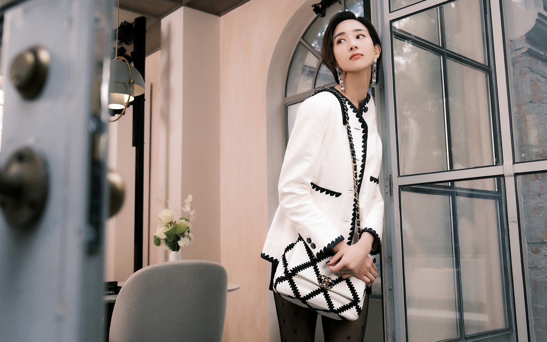 中国足球国家队防守战术体系特色与漏洞分析，足球防守球队排名